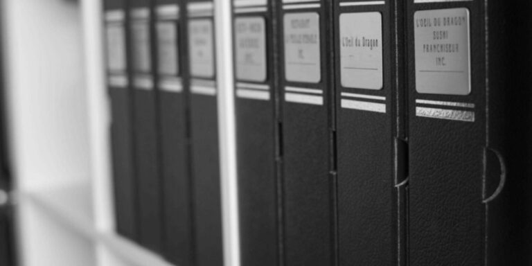 Livre de société complet et structuré après une incorporation